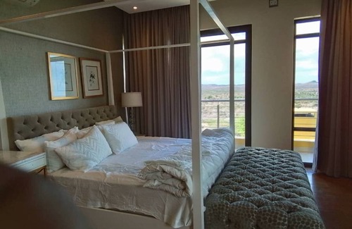 Windhoek Central Bed & Breakfast | Herbothblick guesthouse