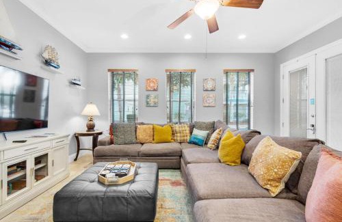 Villages of Crystal Beach House | Here Comes the Sun