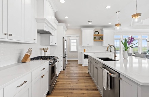 Sunset Beach House | Here Comes the Sunset is a gorgeous home with incredible views of the Sunset Beach Intercoastal waterway and just a short walk to the beach!