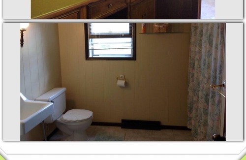 Lexington Cottage | HERE'S THE BEACH!! Lake Front Cottage in Family-friendly Lexington Heights.