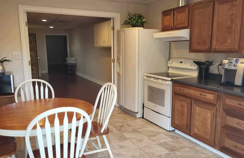 Jefferson Apartment | Here, you'll enjoy easy access to everything from this central location.