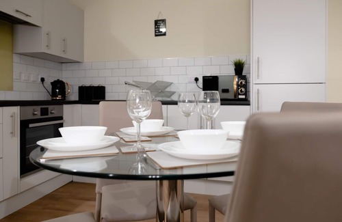 Hereford Apartment | HEREFORD CITY CENTRE – Apartment 7: Stylish Studio in City Centre, Sleeps 2