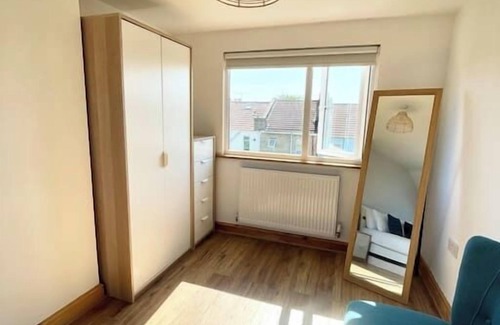 Bristol House | Hereford House – Sleeps 8! BS2