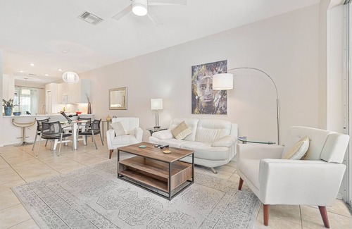 Naples Villa | Heritage Greens Villa with Lake and Arrowhead Golf Course View!