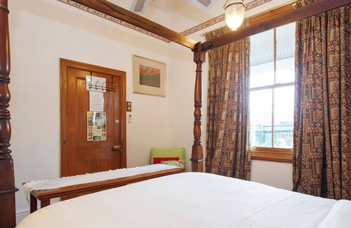 South Fremantle Cottage | Heritage Hideaway - Close to South Beach
