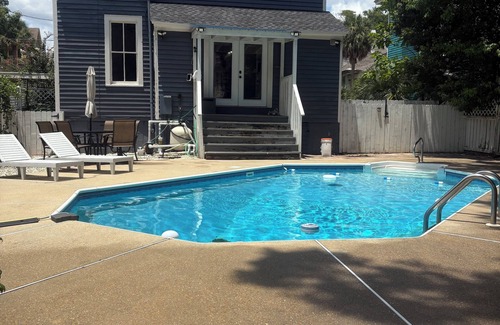 South Pensacola House | Heritage Hideaway- 5bed/3.5bath nHistorical house with modern amenities
