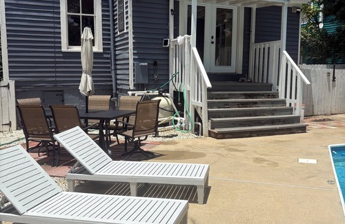 South Pensacola House | Heritage Hideaway- 5bed/3.5bath nHistorical house with modern amenities