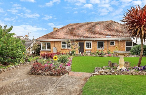 Warrnambool House | Heritage on Liebig - Perch at the top of town