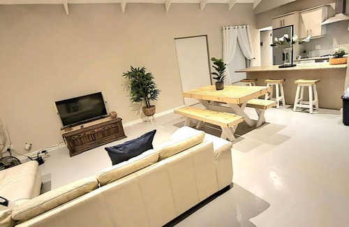 Vermont House | Hermanus, 3 bedroom self-catering house.