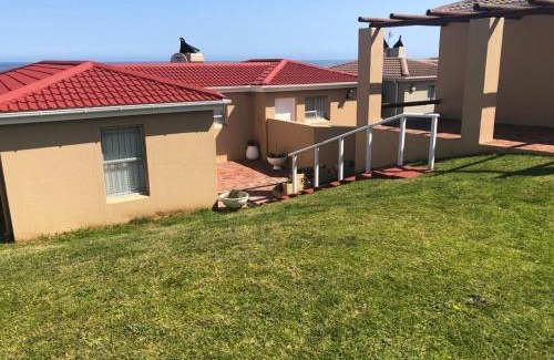 Hermanus Resort | Hermanus Beach Club - St Tides House 19