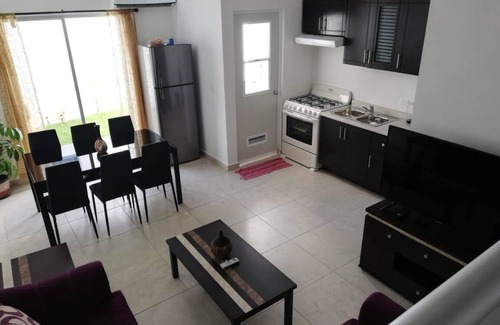 Puerto Morelos House | *HERMOSA CASA*| 10 MIN TO BEACH | SWIMING POOL | 7 PERSONAS