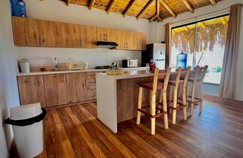 Los Organos House | Hermosa Casa con Piscina y Playa Privada