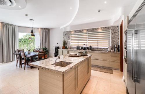 Jaco Apartment | Hermosa Wave F1
