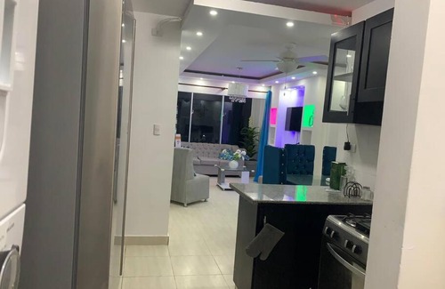 Licey al Medio Apartment | Hermoso residencial con piscina,seguridad 24 horas