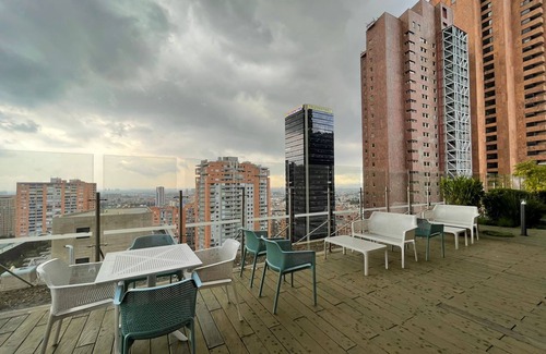 Centro International Apartment | Hermoso, Garaje, Piscina, Zona Húmeda, Gimnasio, Terraza Comunal, Internet tv