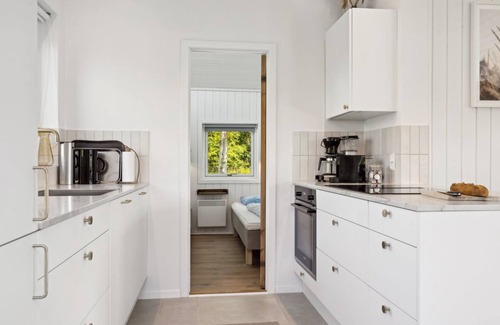 Lyngsbæk Strand House | "Hermund" - 100m from the sea by Interhome