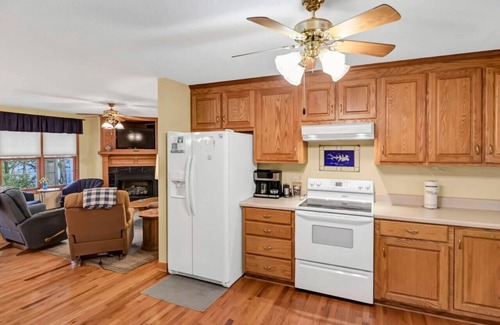 Leesville Apartment | Heron`s Flight | Sleeps 6 on Lake Murray