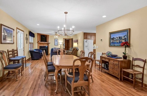Leesville Apartment | Heron`s Flight | Sleeps 6 on Lake Murray