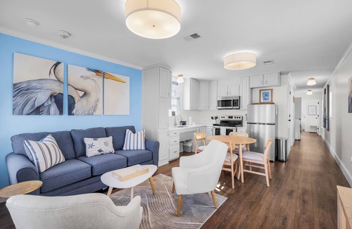 Pass Christian Cottage | Heron's Nest Two Beach Cottage Pass Christian - Walk to Beach and Downtown!