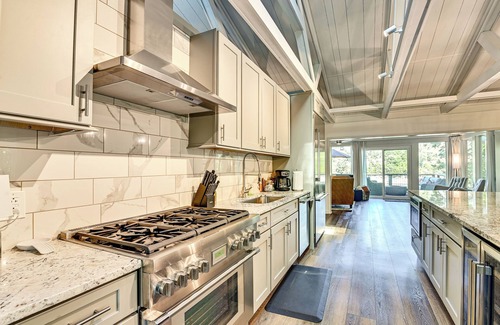 Lancaster House | Herrington Lake Retreat w/ Dock, 1 Mi to Marina!