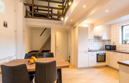 Herselt House | Herselt Garden Shed Retreat
