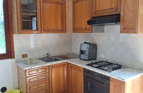 Cinque Terre Apartment | Hesperide's garden. A small apartment in the green of Cinque Terre.