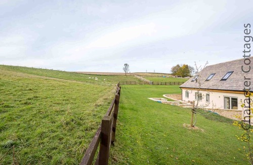 Bourton House | HETTY'S STABLES, family friendly, with open fire in Naunton