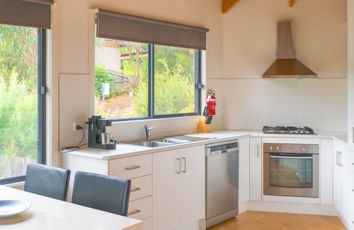 Marysville Cottage | HEX COTTAGE - PEACEFUL RETREAT in the heart of Marysville