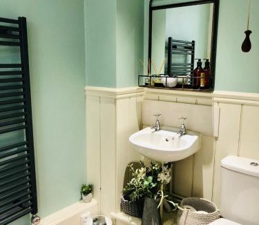 Royston House | Heydon Guest Suite