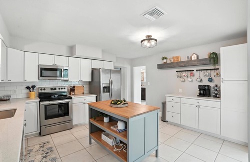 Yacht Club House | HGTV Featured! Coral Escape – Pool, Canal Access, Waterfront & Beach Nearby
