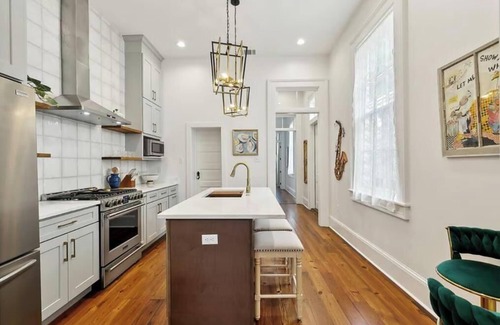 Faubourg Marigny House | Hi-End Historic Marigny Gem - Fully Furnished with 2 Bonus Office Space