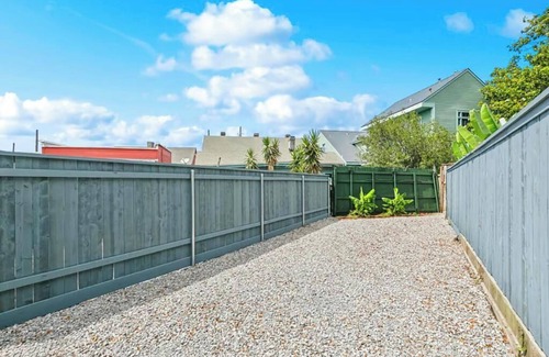 Faubourg Marigny House | Hi-End Historic Marigny Gem - Fully Furnished with 2 Bonus Office Space