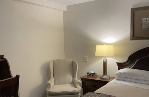 Portage La Prairie Hotel | Hi-Way Motel