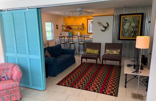 Flagler Beach Apartment | Hibiscus Cottage - Downtown and Steps to the Beach!