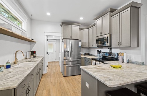 Tarpon Springs House | Hibiscus Hideaway