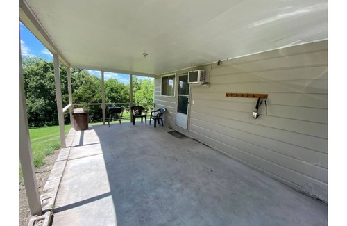 Pittsburg House | Hickory Grove Hideaway - Cabin 2