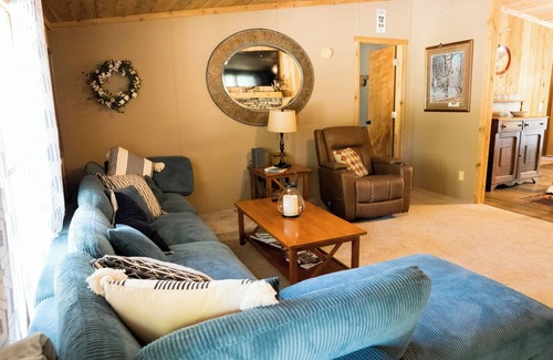 Cache House | Hickory Hideaway - 4 Bedroom/2 Bath in quiet country setting