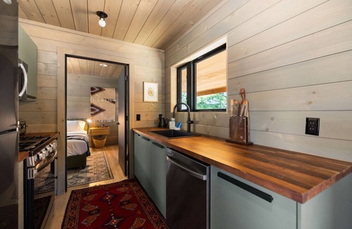 Petoskey Cabin | Hidden Acres Vestur Cabin