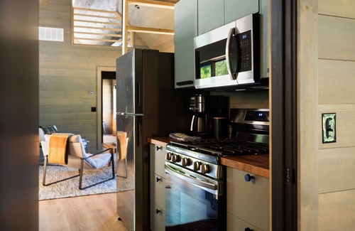 Petoskey Cabin | Hidden Acres Vestur Cabin