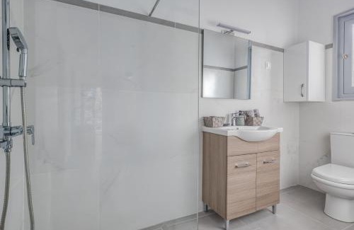 Achilleio Apartment | Hidden Beach