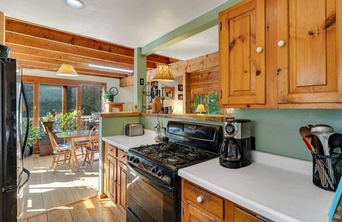Waitsfield House | Hidden Beech at Sugarbush - 2 min to Mt Ellen