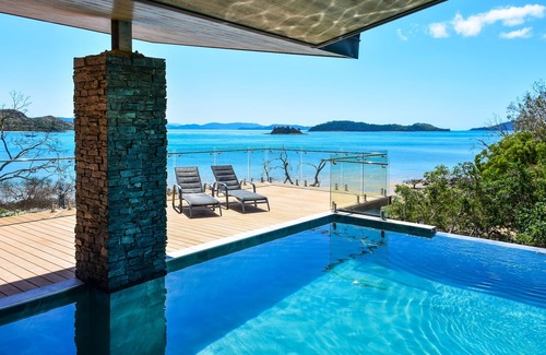 Hamilton Island Apartment | Hidden Cove 2 - 4 Bedroom, 4 Bathrooms, Waterfront with Private Pool and buggy