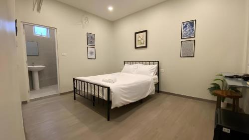 China Town Apartment | Hidden Dragon China Town MRT Dragon Temple