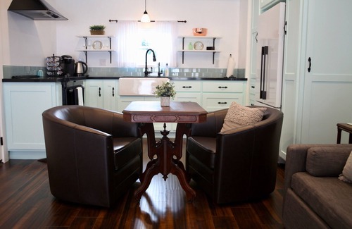 East Canyon House | Hidden Garden Estates - Breathtaking Views, Lush Landscape, Pool & Spa .
