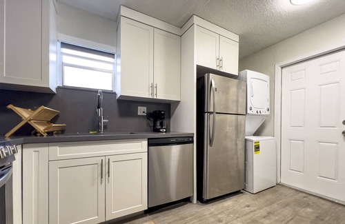 Cutler Bay Apartment | Hidden Garden, Miami Escape, Parking and Spacious