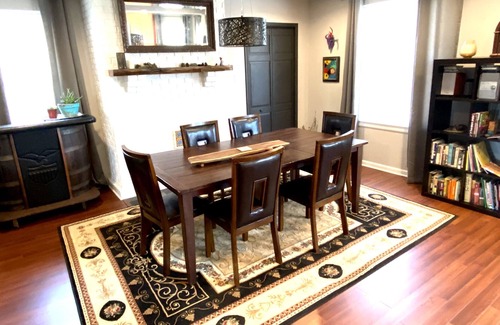 Crafton House | Hidden Gem 10 minutes from Downtown