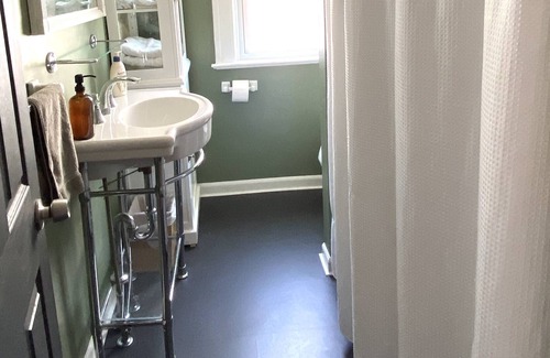 Crafton House | Hidden Gem 10 minutes from Downtown