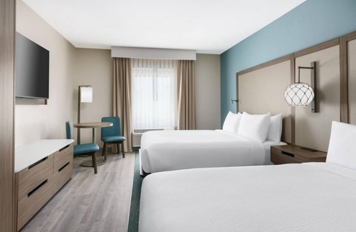 Marathon Hotel | Hidden Gem! 4 Amazing Units, Outdoor Pool, Free Breakfast, On-Site Bar