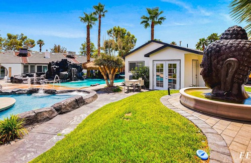 Rancho Oakey Villa | Hidden Gem 7BD/5BA Villa Landscaped w/ Lazy River