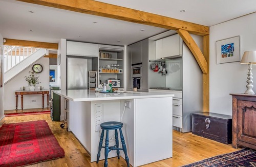 South Hayling House | Hidden Gem by the Sea | Pass The Keys